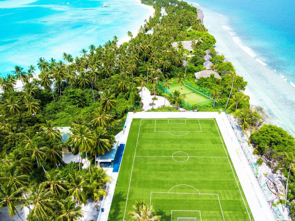 THE ULTIMATE MALDIVES FAMILY HOLIDAY 7 Nights in 5★ Kandima Maldives FROM ONLY £5,799 PER FAMILY