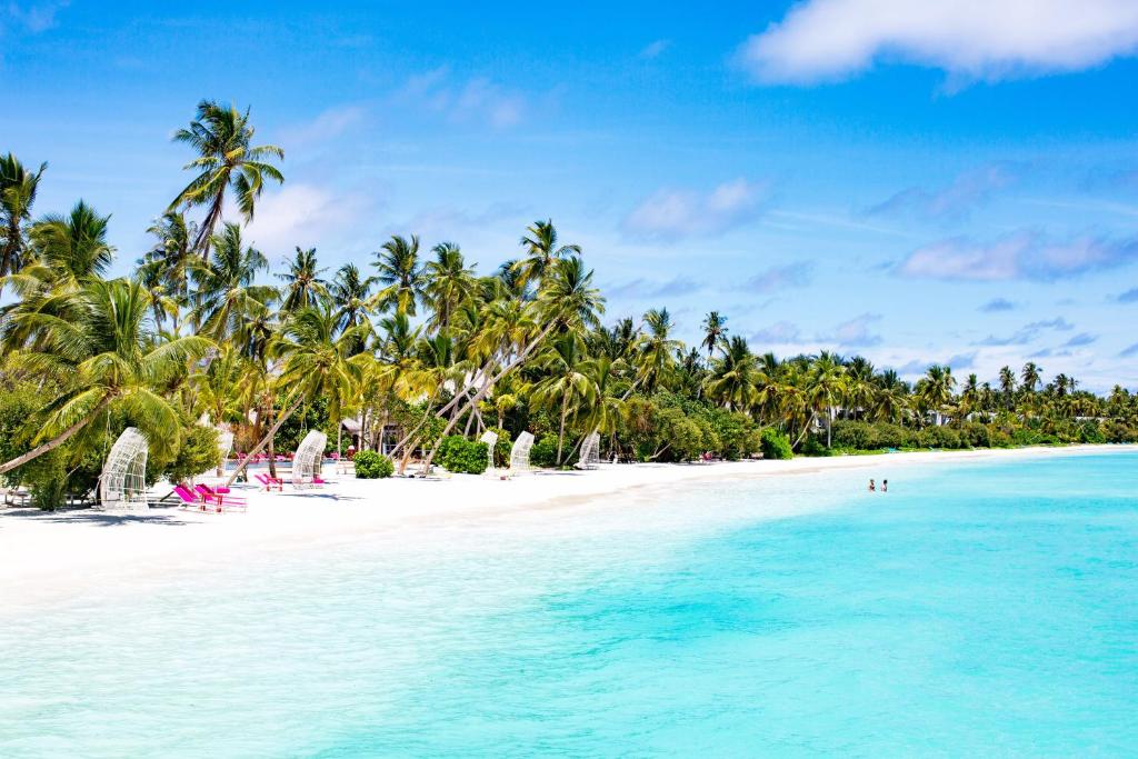 THE ULTIMATE MALDIVES FAMILY HOLIDAY 7 Nights in 5★ Kandima Maldives FROM ONLY £5,799 PER FAMILY