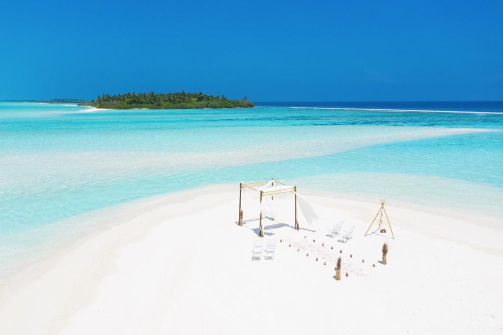 THE ULTIMATE MALDIVES FAMILY HOLIDAY 7 Nights in 5★ Kandima Maldives FROM ONLY £5,799 PER FAMILY