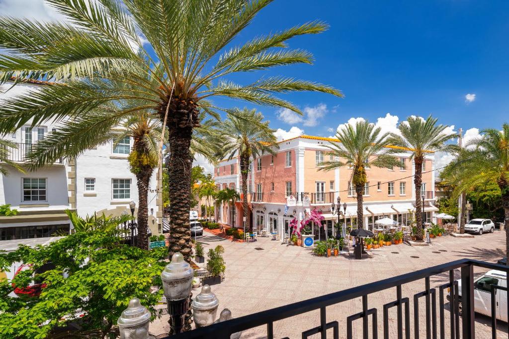 3 Cities. 12 Nights. One Epic American Adventure – Miami, New York & Orlando price starting from £1,799/pp