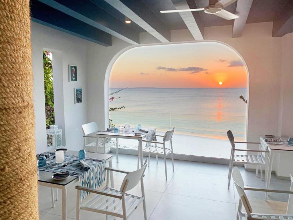 TANZANIA SAFARI (TARANGIRE & NGORONGORO) + ZANZIBAR BEACH – 10 NIGHTS FROM £2,799pp
