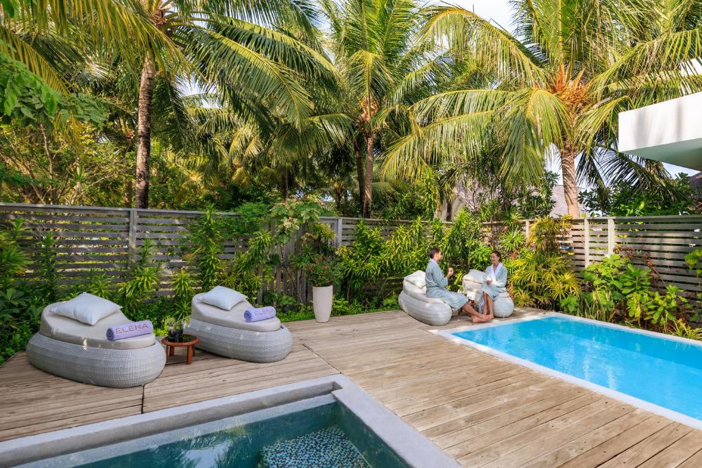 07 Nights of Luxury Holiday in Ozen Life Madhoo with Wind Villa