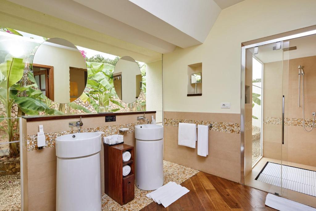 TANZANIA SAFARI (TARANGIRE & NGORONGORO) + ZANZIBAR BEACH – 10 NIGHTS FROM £2,799pp