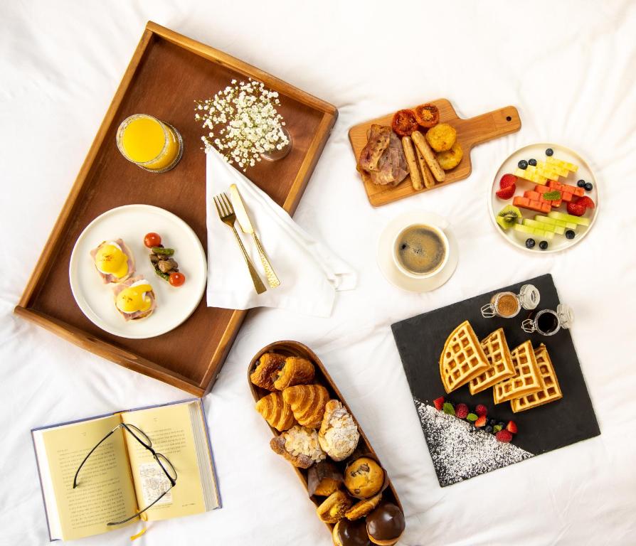 05 Nights Family Odyssey at jumeirah zabeel saray, Dine around Half Board