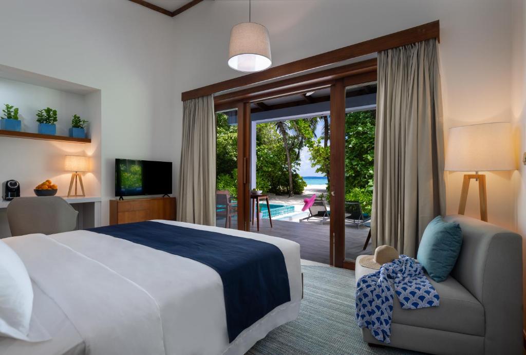 07 Nights in Ifuru Island Maldives price starting from £1,799/pp FREE Upgrade from Sunset Sky Suite to Sunset Beach Suite | All Inclusive