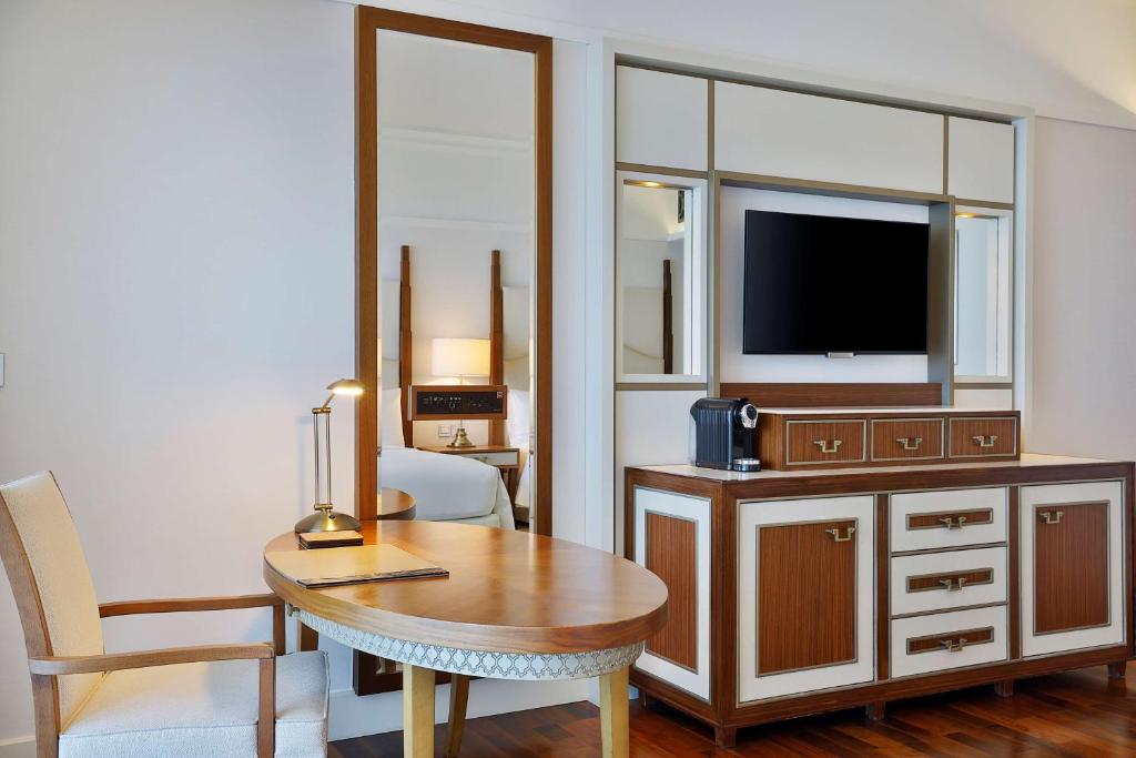 07 nights twin centre holiday at Waldorf Astoria Ras Al Khaimah & Waldorf Astoria Dubai with flights and transfers,