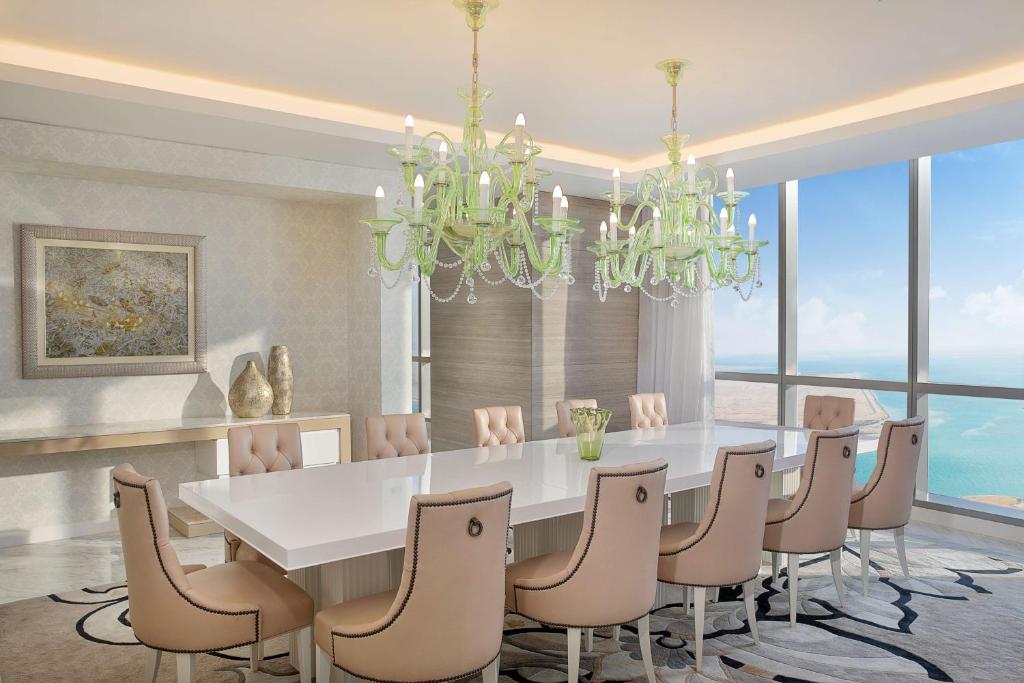 Soothing Holiday in the Maldives and Abu Dhabi