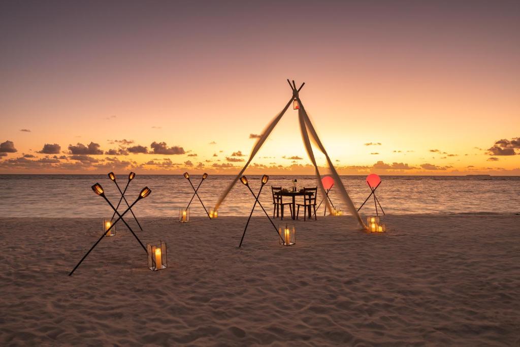 07 Nights in Ifuru Island Maldives price starting from £1,799/pp FREE Upgrade from Sunset Sky Suite to Sunset Beach Suite | All Inclusive