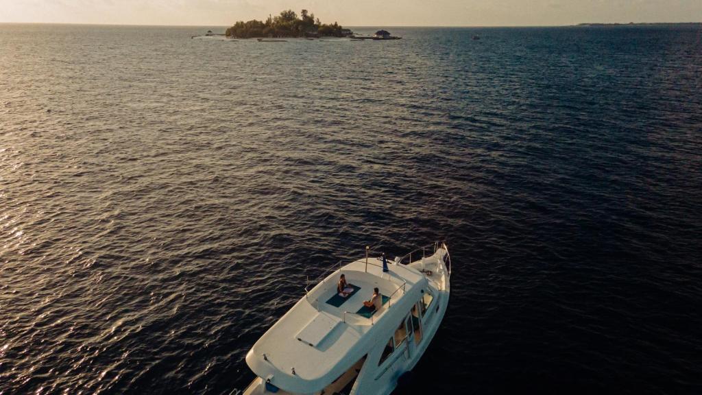 09 Nights All-Inclusive Nova Maldives || Water Villa