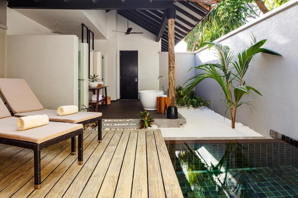 07 Nights Stay In Maldives Most Iconic Resort