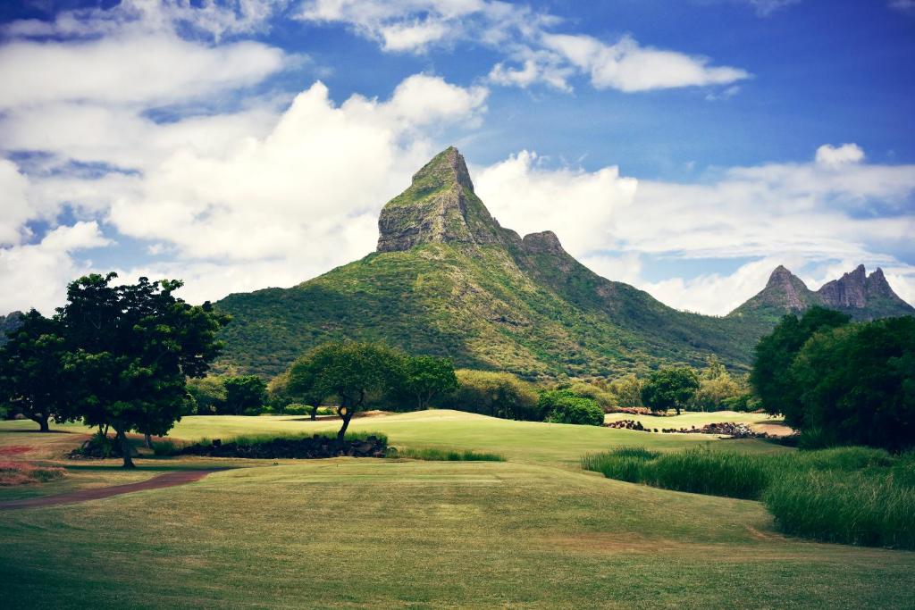 10 Nights Holiday at Dubai & Mauritius with Half Board