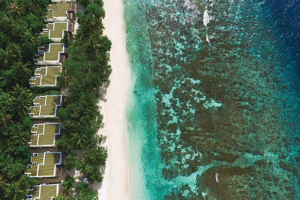 10 Nights of Pure Bliss: Atlantis, The Palm & Maldives Beach Villa– Half Board & Oblu Island Plan Limited Time Offer £2749/PP