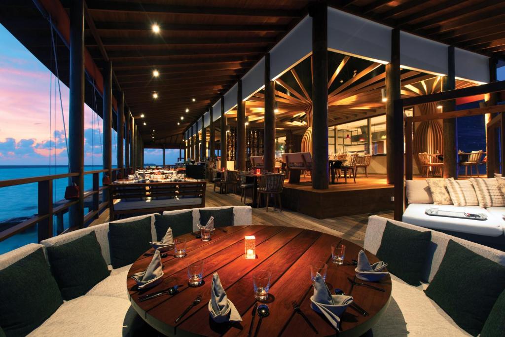 07 Nights of Luxury Holiday in Ozen Life Madhoo with Wind Villa