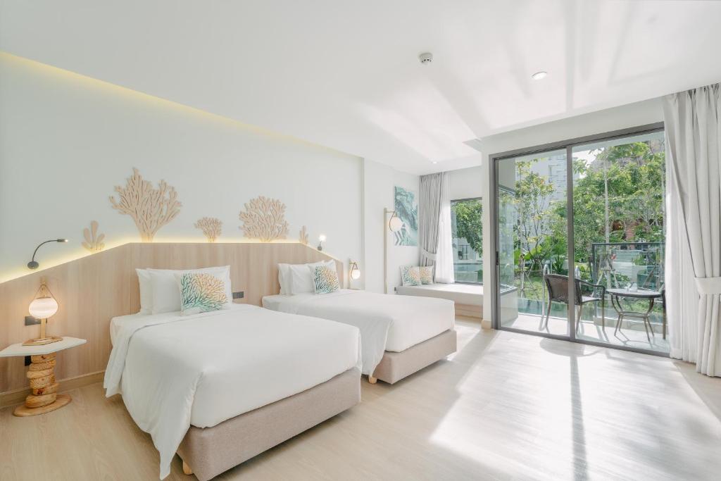 10 Nights 40% Discount Offer Twin Centre Holiday Deal