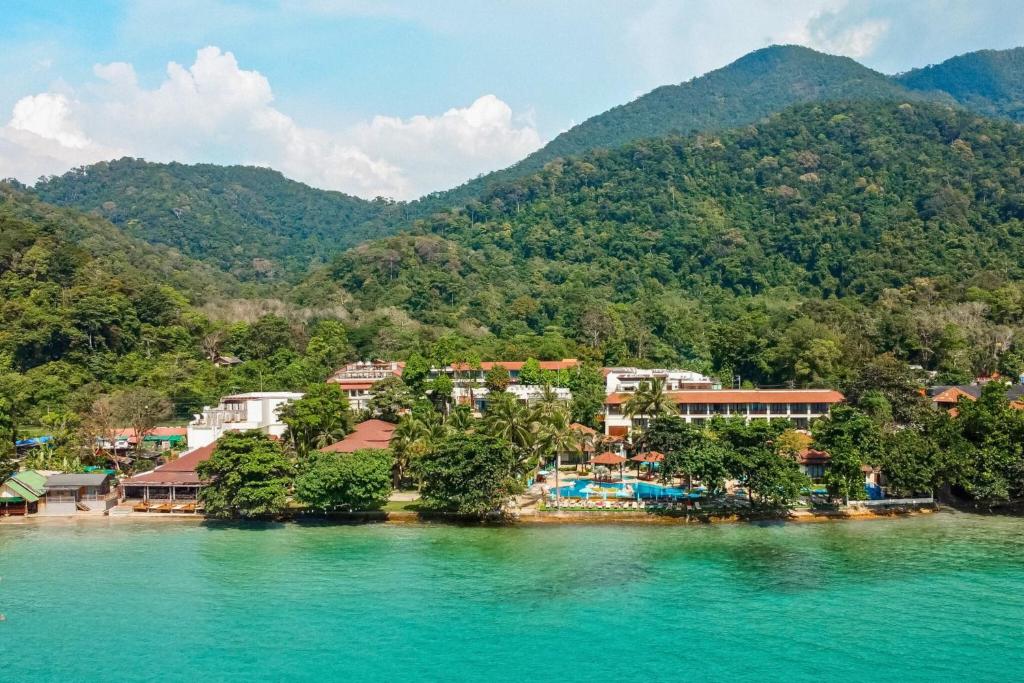 10 nights Island Hopping Thailand’s Best-Kept Secrets Revealed! “Koh Chang, Koh Khood, Koh Mask,
