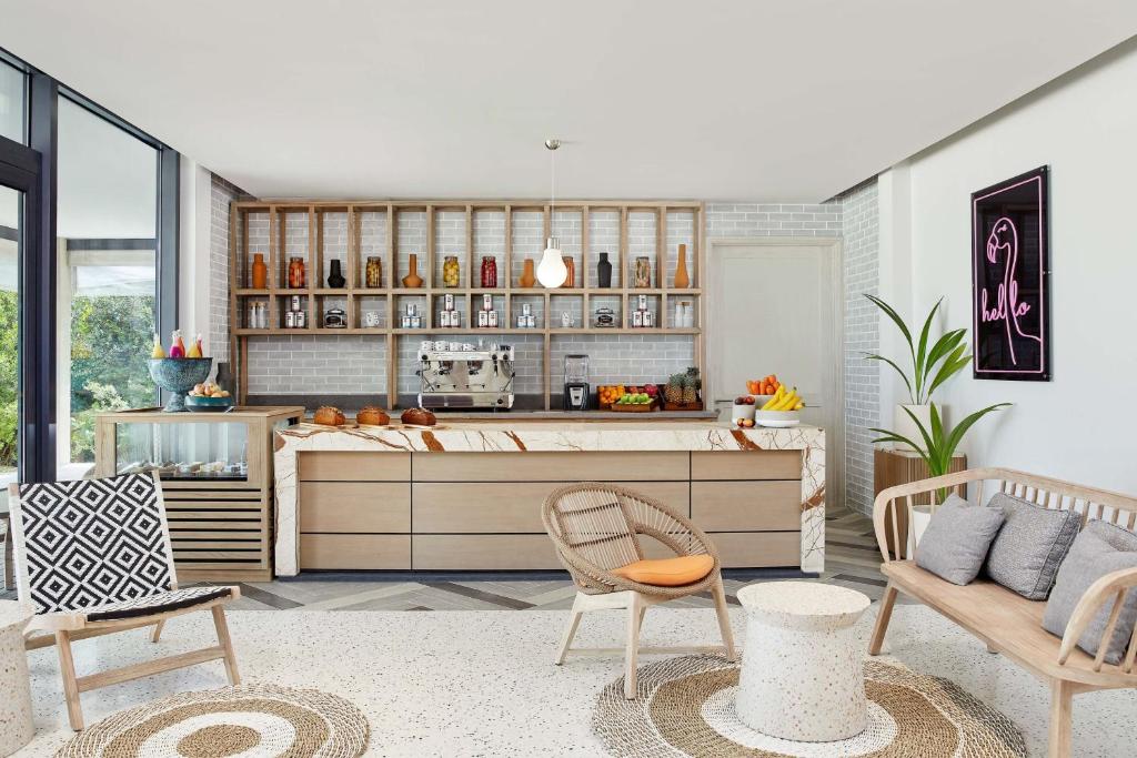 7 Nights Holiday Deal: New Winter Offer of Le Meridien Maldives with Lagoon Villa (All Inclusive Meal Plan)£3199/PP only