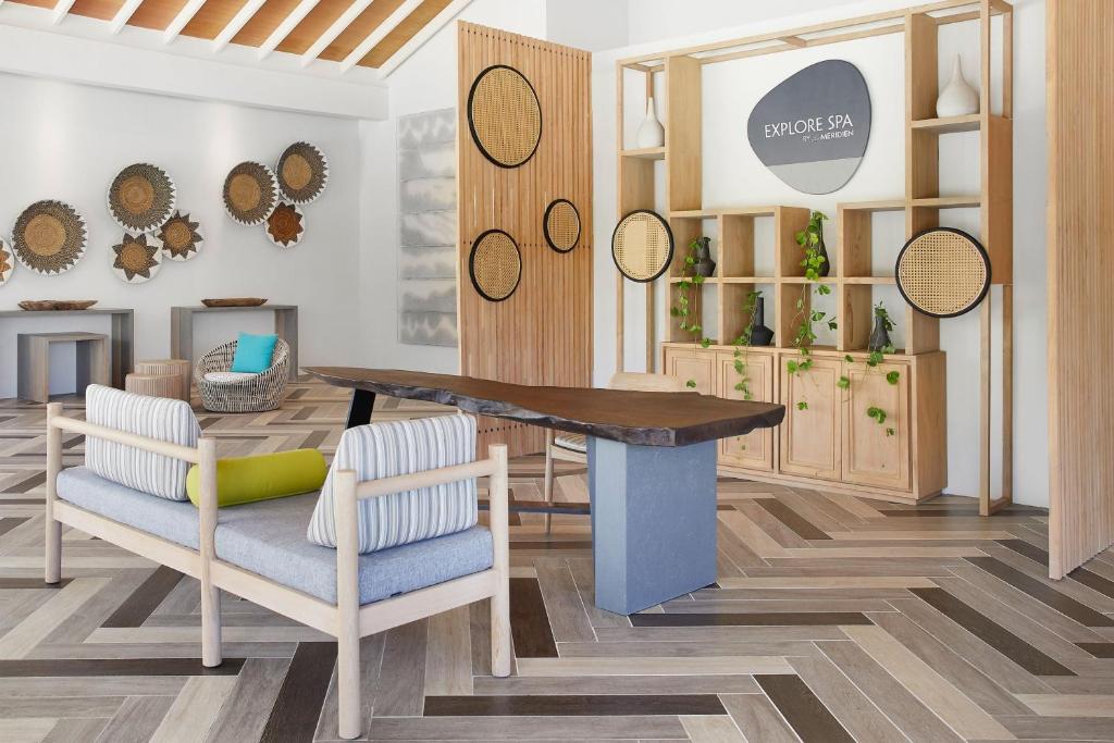 7 Nights Holiday Deal: New Winter Offer of Le Meridien Maldives with Lagoon Villa (All Inclusive Meal Plan)£3199/PP only