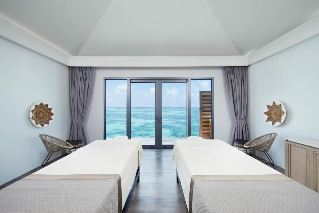 7 Nights Holiday Deal: New Winter Offer of Le Meridien Maldives with Lagoon Villa (All Inclusive Meal Plan)£3199/PP only