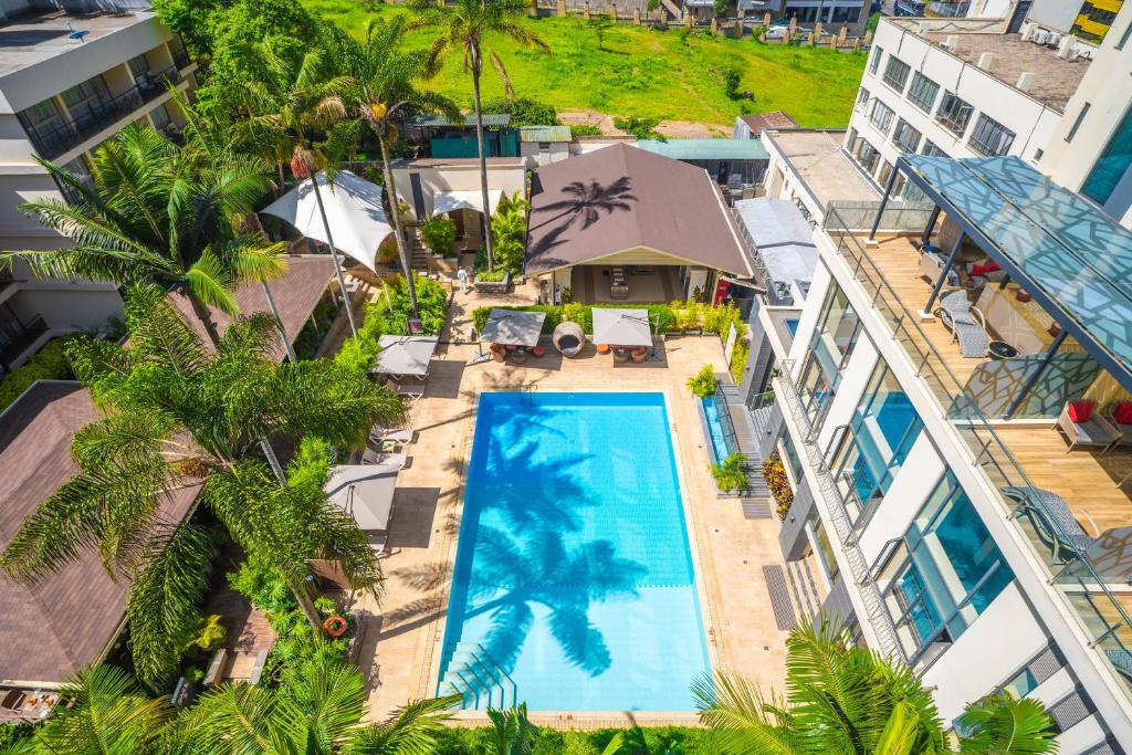 09 Nights Holiday in JA Ocean View Dubai & Nairobi Tour with Luxury Tented Camp Starting from £3199 PP