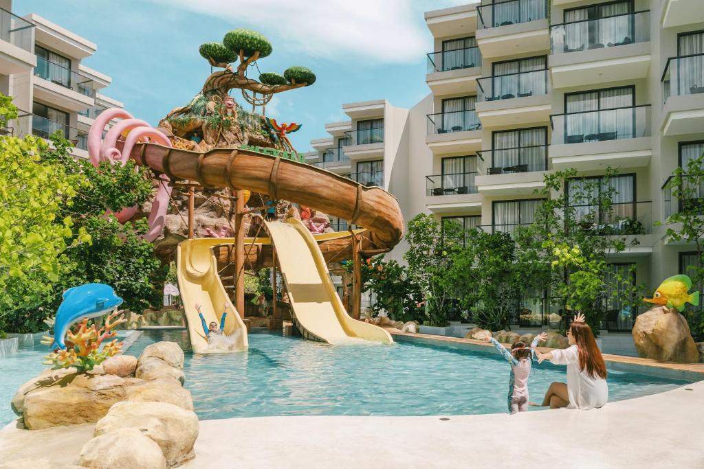 10 Nights 40% Discount Offer Twin Centre Holiday Deal