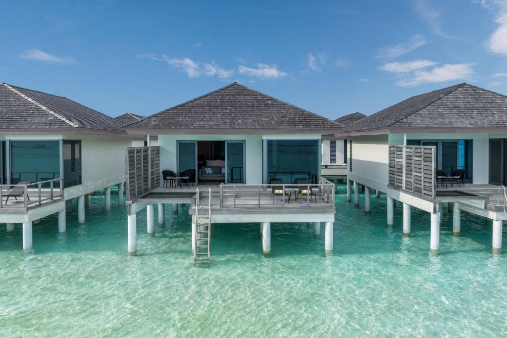 7 Nights Holiday Deal: New Winter Offer of Le Meridien Maldives with Lagoon Villa (All Inclusive Meal Plan)£3199/PP only