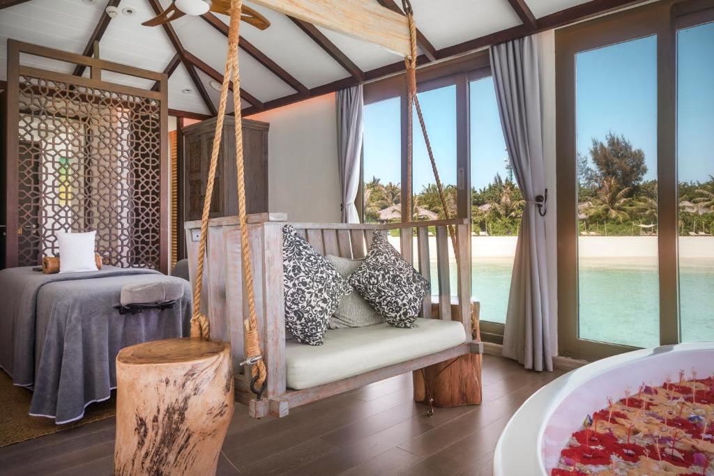 06 Nights Holiday Deal || Grand Park Kodhipparu Maldives