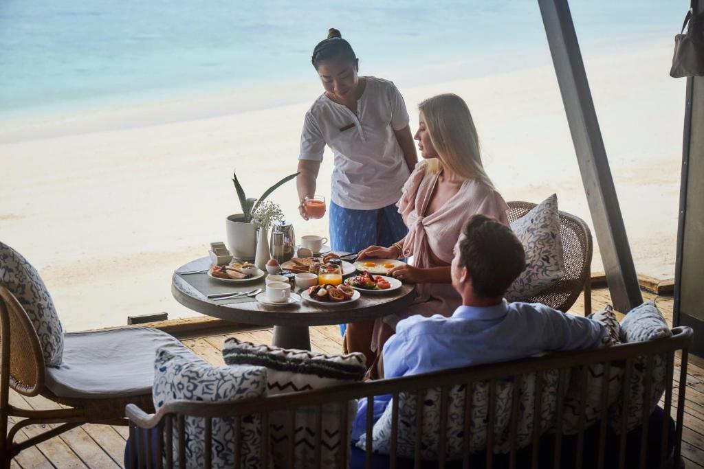 06 Nights Holiday Deal || Grand Park Kodhipparu Maldives