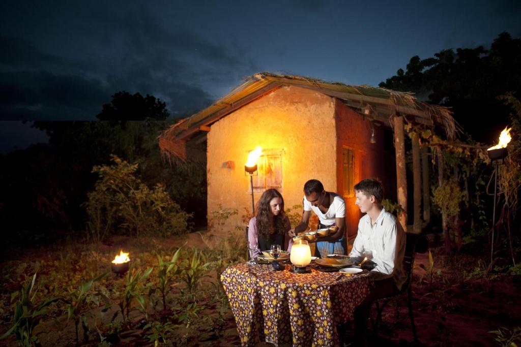 “The Ultimate Tropical Twin Centre Escape: Maldives & Srilanka in 09 Nights.” w/flightsand transfers.