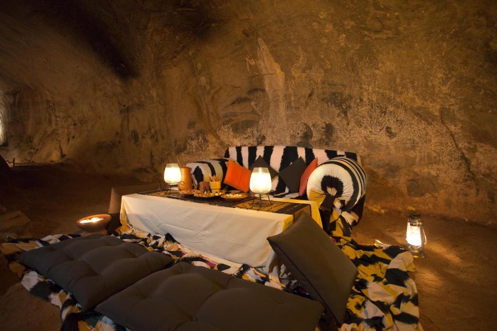 “The Ultimate Tropical Twin Centre Escape: Maldives & Srilanka in 09 Nights.” w/flightsand transfers.