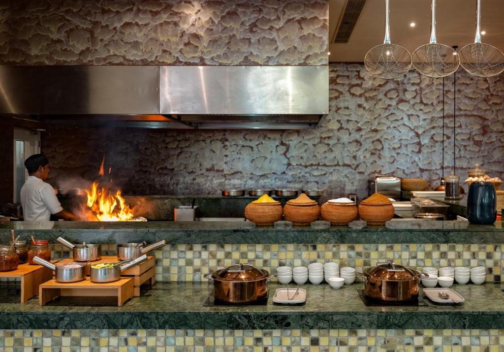 Exclusive Family Deal of Maldives All-Inclusive 07 Nights in Family Two Bedroom unit w/flights & Transfers