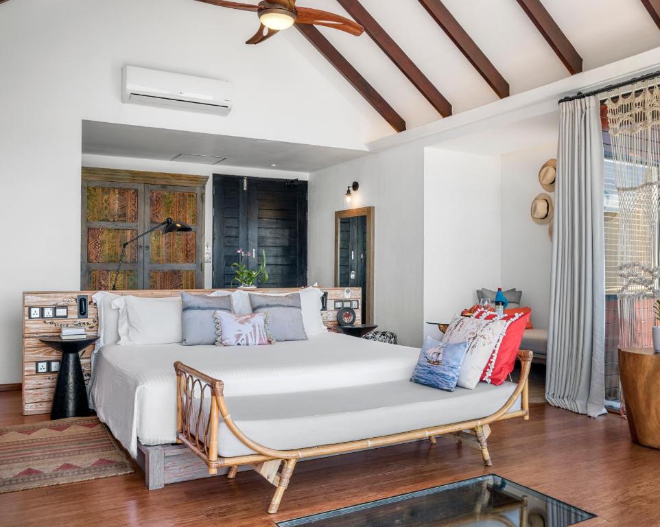 06 Nights Holiday Deal || Grand Park Kodhipparu Maldives