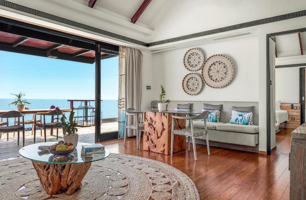 06 Nights Holiday Deal || Grand Park Kodhipparu Maldives