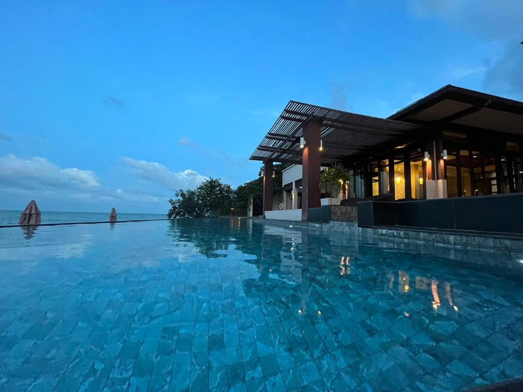 10 Nights THAILAND DREAM HOLIDAY | Elephant hills khao Sok | Bangkok | Koh Samui – price starting from £1,449/pp