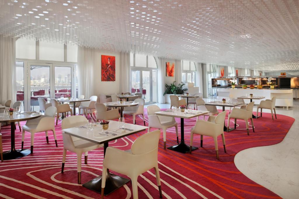 Unwind in Style and absolute Luxury at Raffles the Palm – 3 Nights with Half Board experience