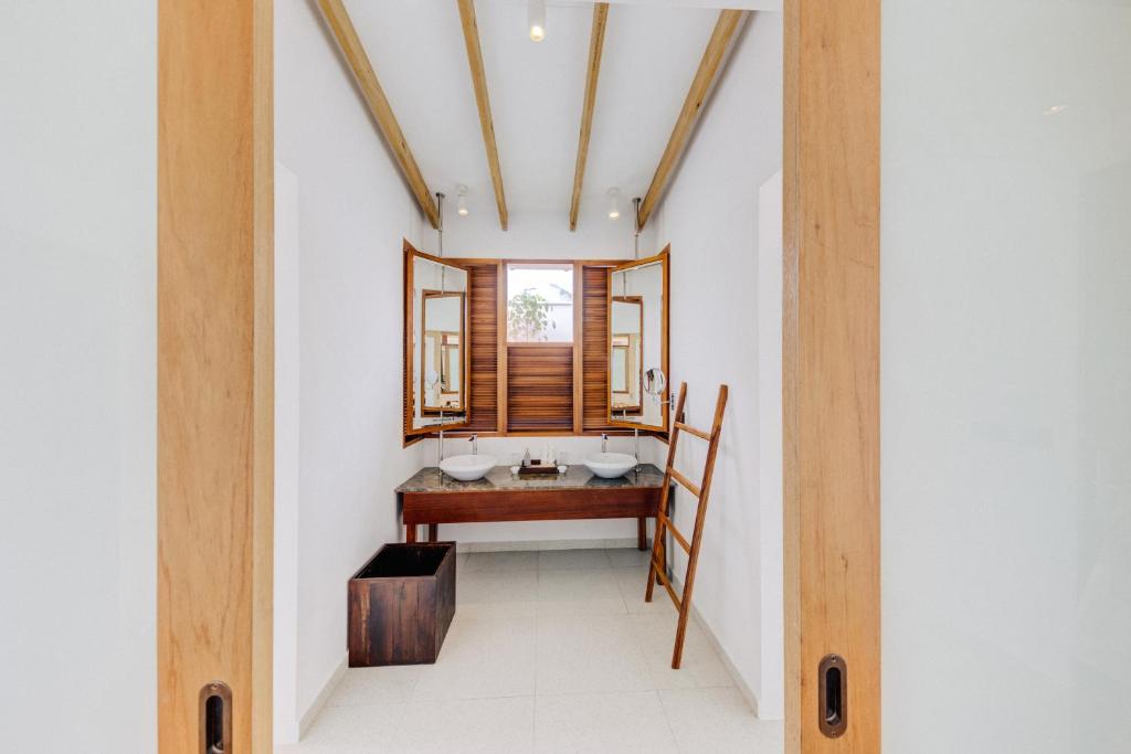 35 % off, 07 Nights holiday to the appealing Cinnamon Hakuraa Huraa Maldives, on all-inclusive w/flights and transfers