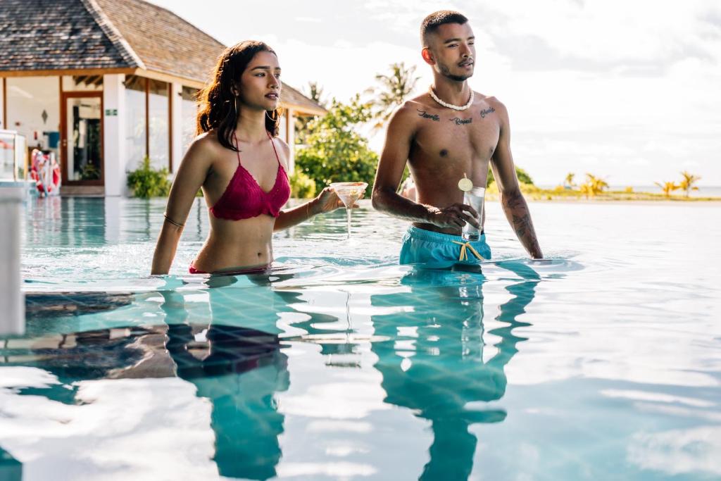 35 % off, 07 Nights holiday to the appealing Cinnamon Hakuraa Huraa Maldives, on all-inclusive w/flights and transfers