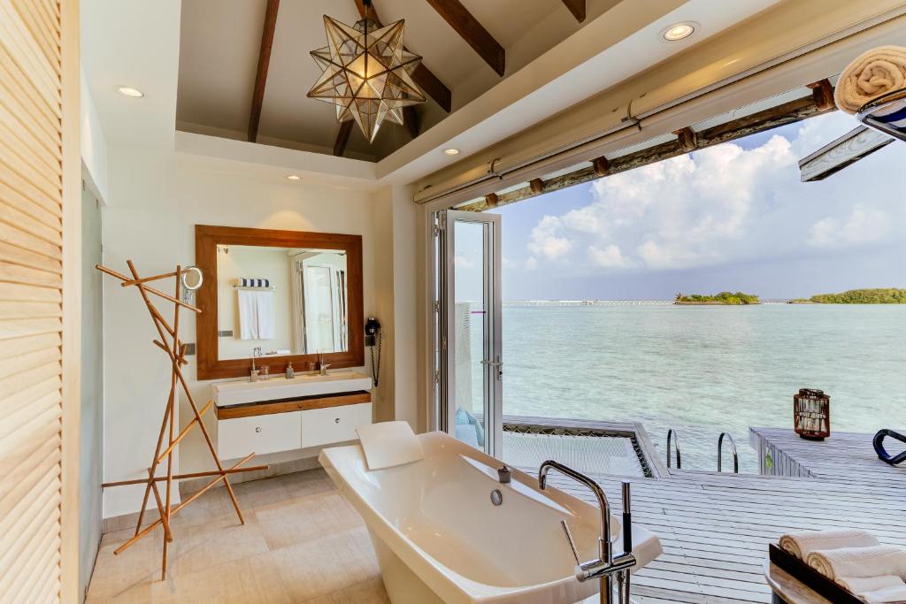 07 Nights of Aquatic Wonder at Grand Hyatt Dubai & Cinnamon Dhonveli Maldives, £ 2199 pp