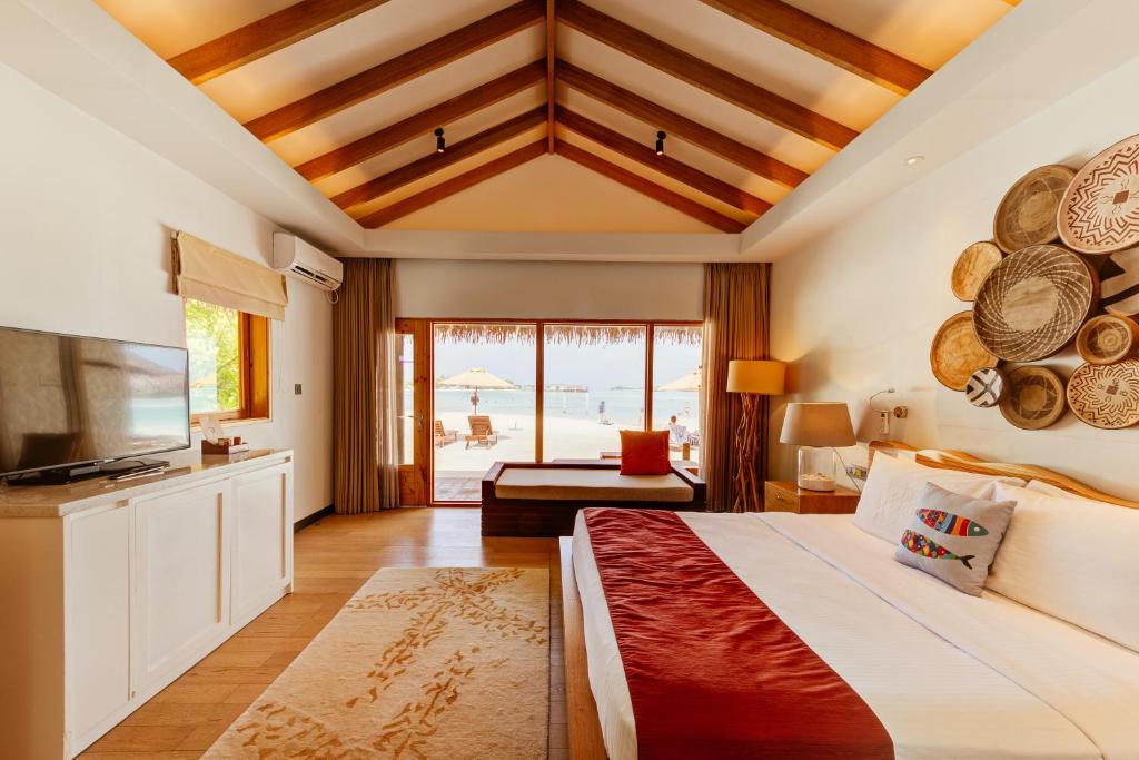 07 Nights of Aquatic Wonder at Grand Hyatt Dubai & Cinnamon Dhonveli Maldives, £ 2199 pp