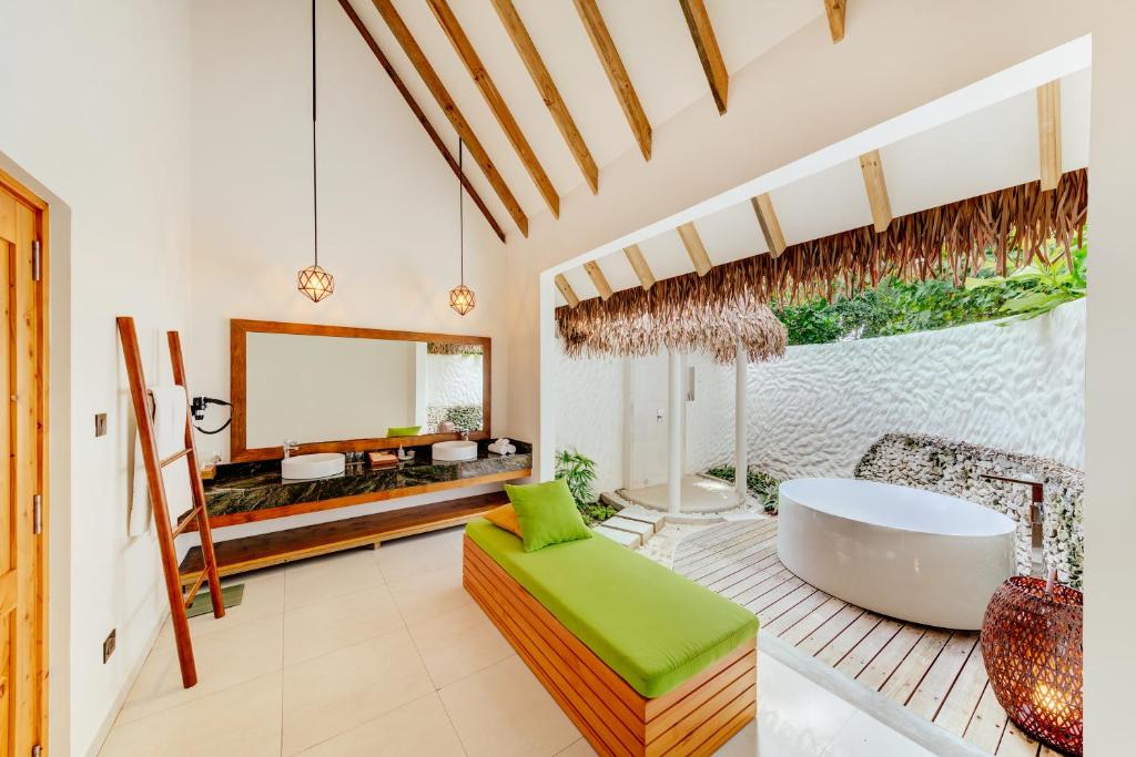 07 Nights of Aquatic Wonder at Grand Hyatt Dubai & Cinnamon Dhonveli Maldives, £ 2199 pp
