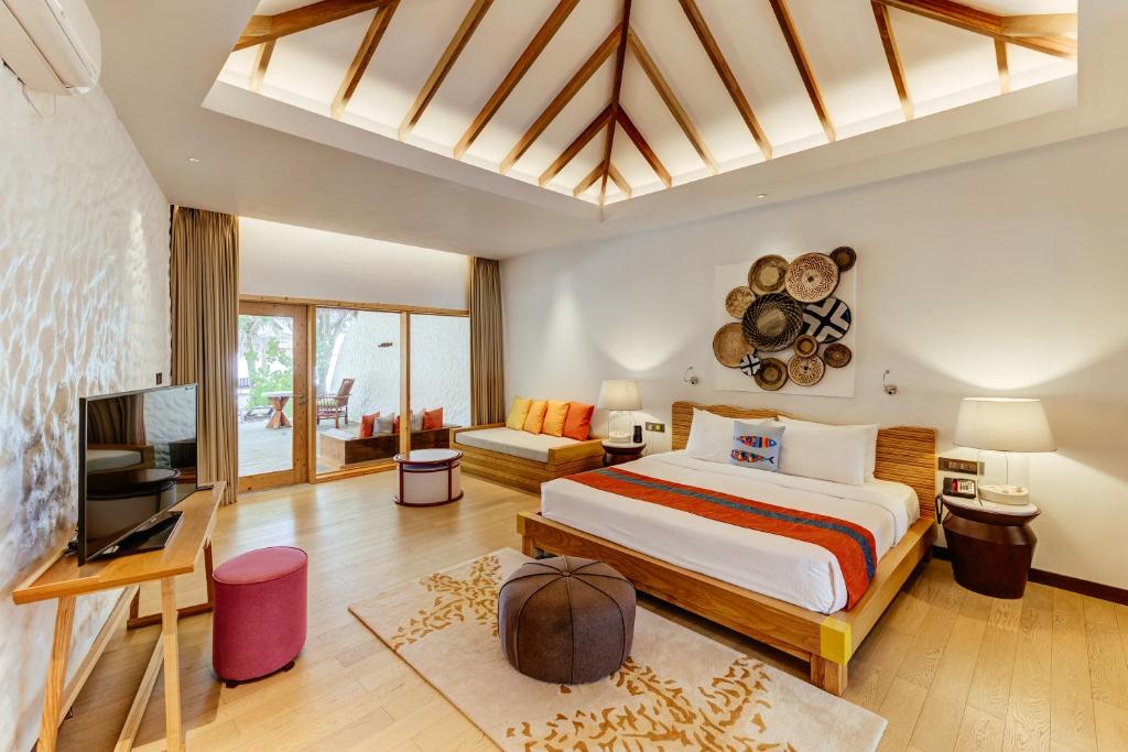 07 Nights of Aquatic Wonder at Grand Hyatt Dubai & Cinnamon Dhonveli Maldives, £ 2199 pp