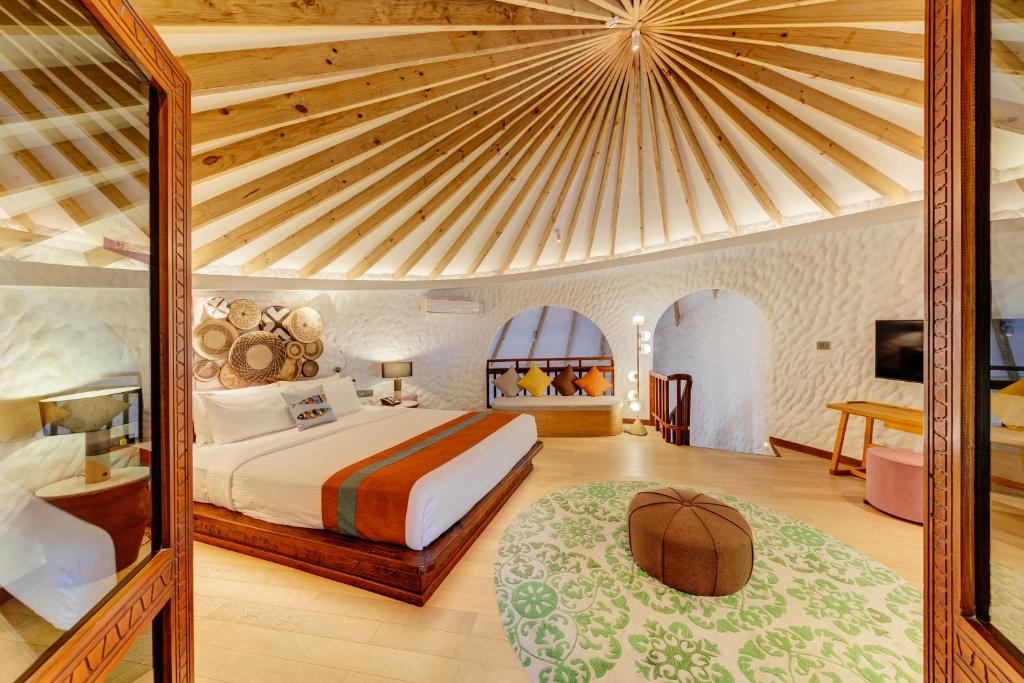 07 Nights of Aquatic Wonder at Grand Hyatt Dubai & Cinnamon Dhonveli Maldives, £ 2199 pp