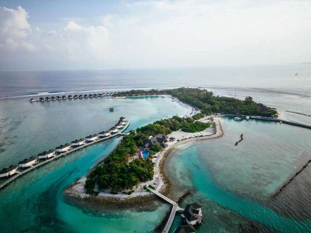 07 Nights of Aquatic Wonder at Grand Hyatt Dubai & Cinnamon Dhonveli Maldives, £ 2199 pp