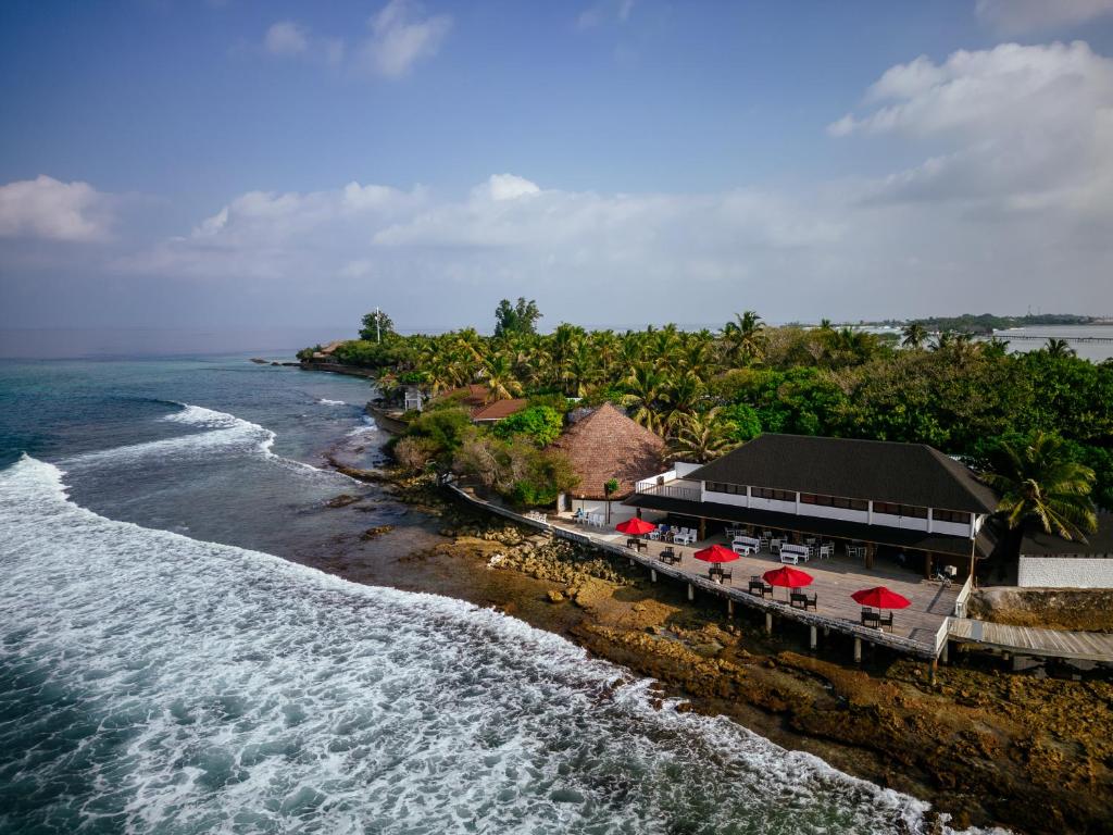 07 Nights of Aquatic Wonder at Grand Hyatt Dubai & Cinnamon Dhonveli Maldives, £ 2199 pp