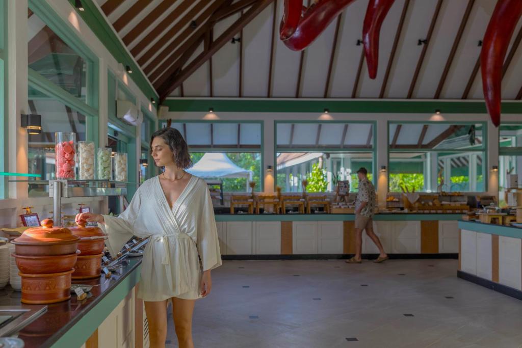 Ignite romance with a 10 Nights Stay at Varu by Atmosphere Water Villa with Pool Maldives and Fairmont Palm Dubai