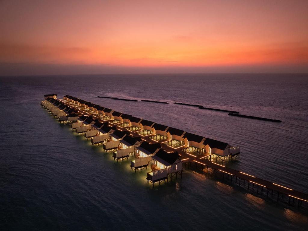 10 Nights of Pure Bliss: Atlantis, The Palm & Maldives Beach Villa– Half Board & Oblu Island Plan Limited Time Offer £2749/PP