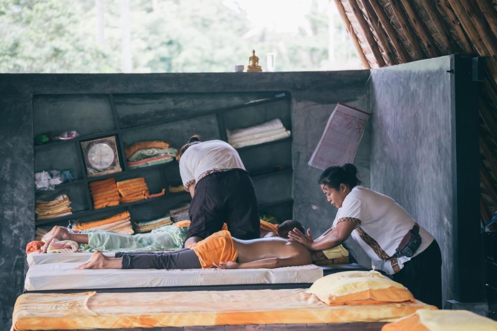 10 nights Island Hopping Thailand’s Best-Kept Secrets Revealed! “Koh Chang, Koh Khood, Koh Mask,