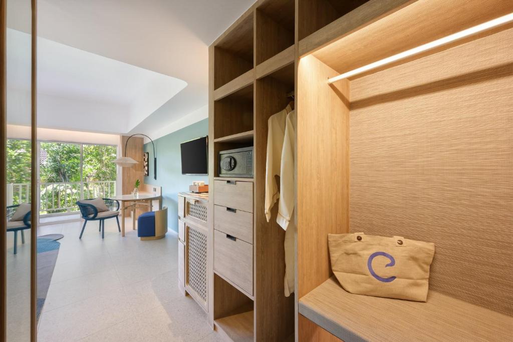 12-Night Multi-Center Thailand Escape! covering Bangkok, Koh Samui & Phuket! price starting from £1,299/PP