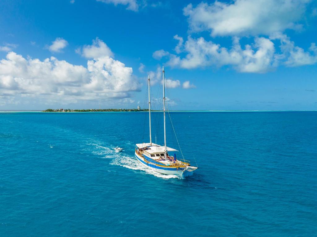 Luxury Dual Destination: 03 Nights in Hilton Dubai the Walk & 07 Nights Meeru Island Maldives with All Inclusive Plus