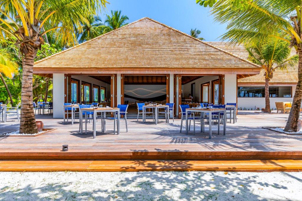 Luxury Dual Destination: 03 Nights in Hilton Dubai the Walk & 07 Nights Meeru Island Maldives with All Inclusive Plus
