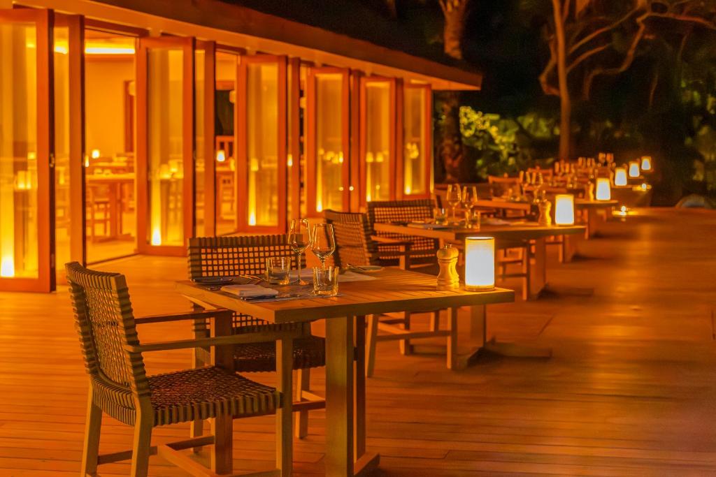 Luxury Dual Destination: 03 Nights in Hilton Dubai the Walk & 07 Nights Meeru Island Maldives with All Inclusive Plus